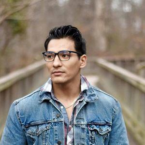 Meet your Posher, Niraj